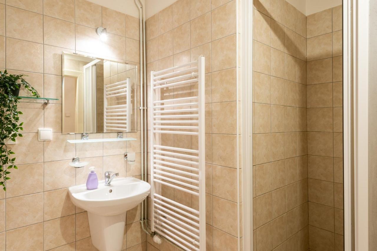 פראג Gorazdova Apartments מראה חיצוני תמונה