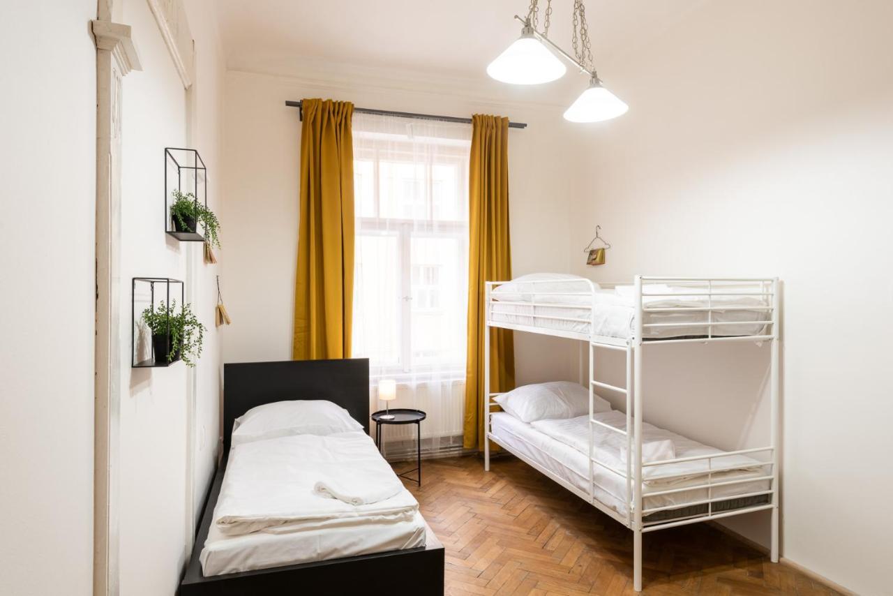 פראג Gorazdova Apartments מראה חיצוני תמונה