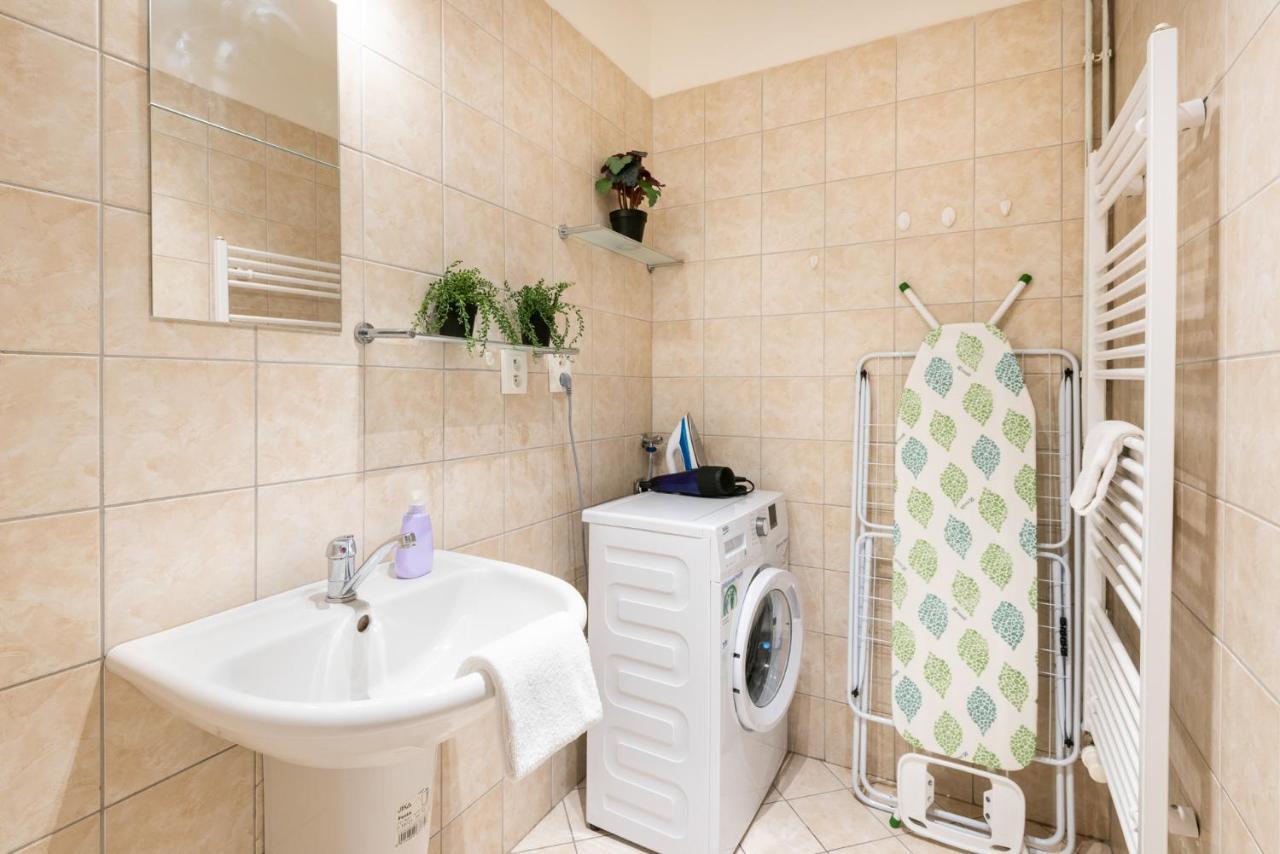 פראג Gorazdova Apartments מראה חיצוני תמונה